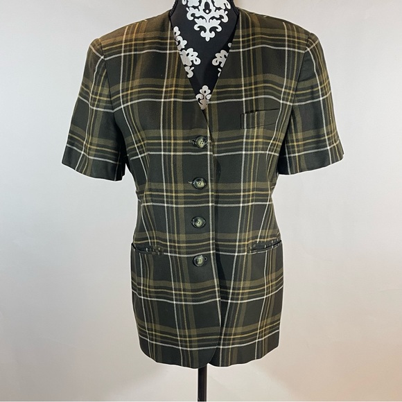 Jones New York Vintage Plaid Green/Beige Short Sleeve Suit - Picture 2 of 12